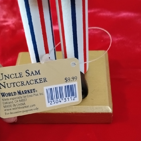 D- NWT World Market Americana Nutcracker with Chalkboard - Picture 6 of 11
